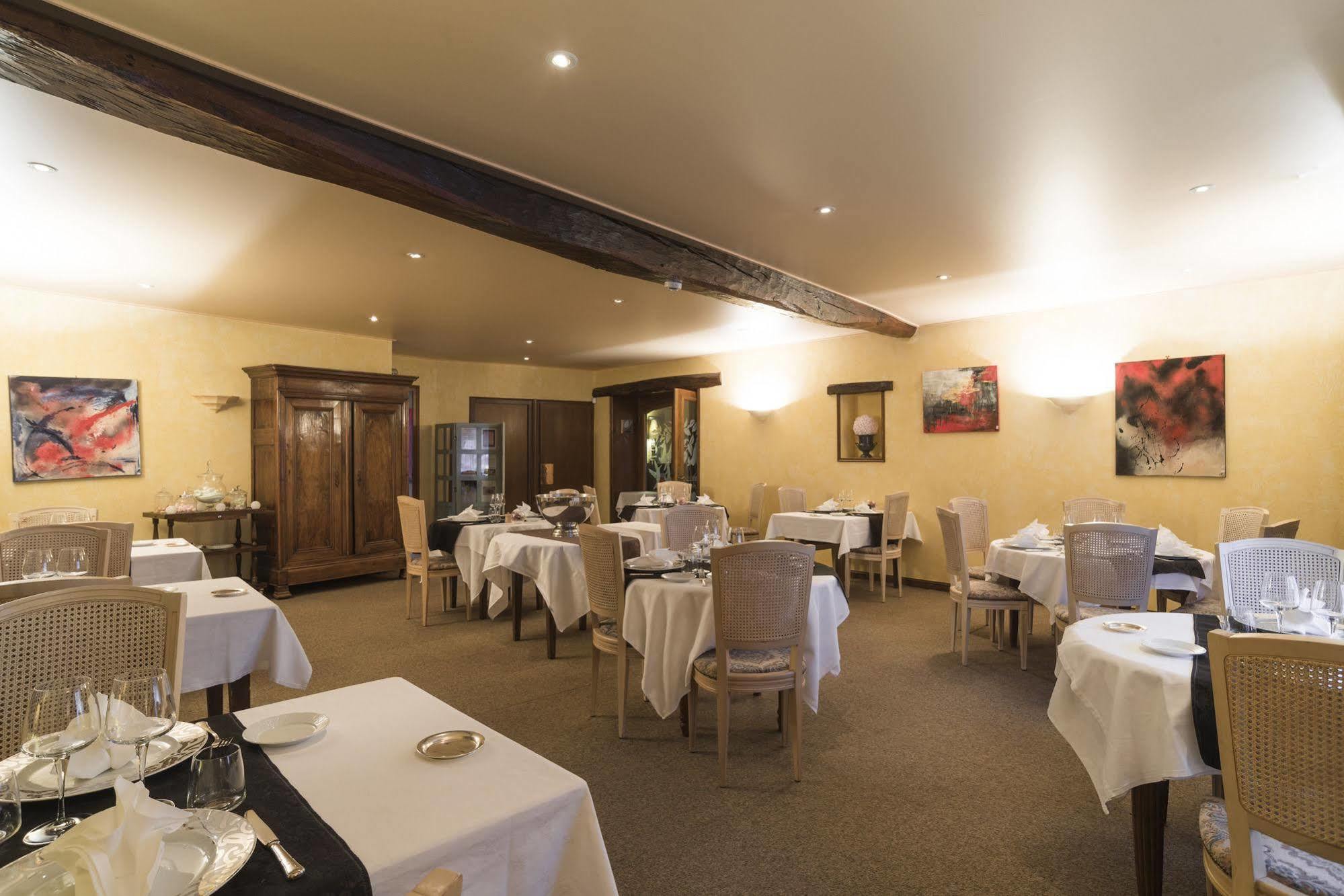 Hotel Restaurant Laurent Perreal Attignat Exterior foto